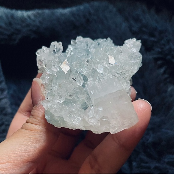 Diamond Apophyllite Cluster - Picture 4 of 14